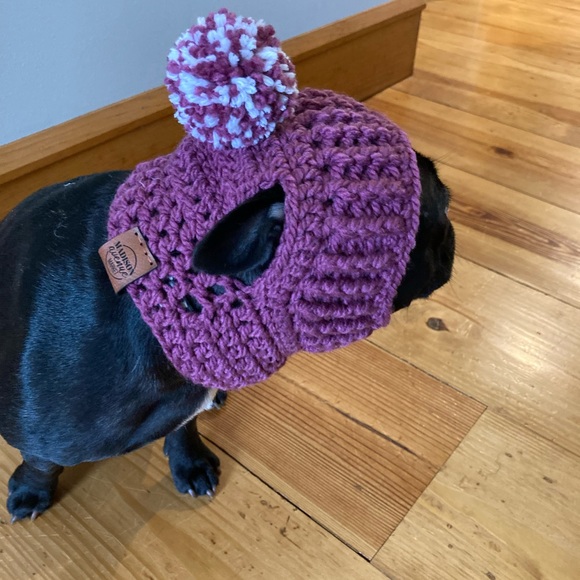 Hand knit/crochet Berry dog hat with pom-pom and collar - Picture 2 of 7